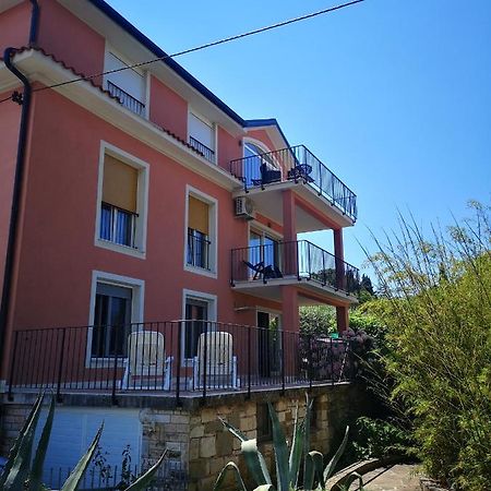 Apartment & Rooms Lilis Izola Exterior photo