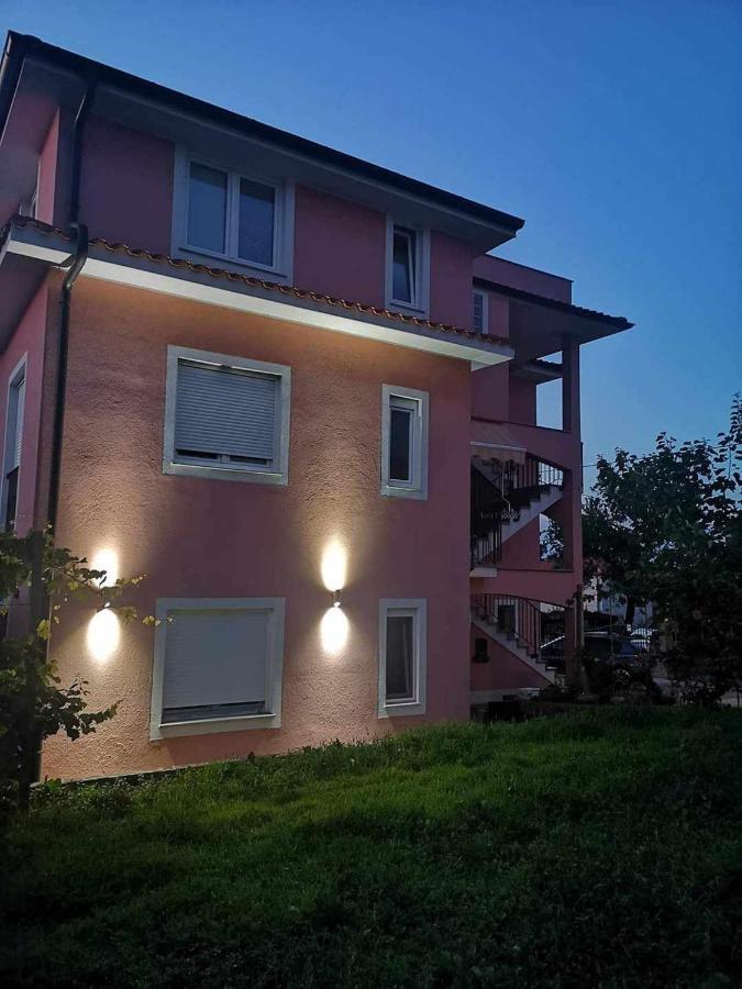 Apartment & Rooms Lilis Izola Exterior photo