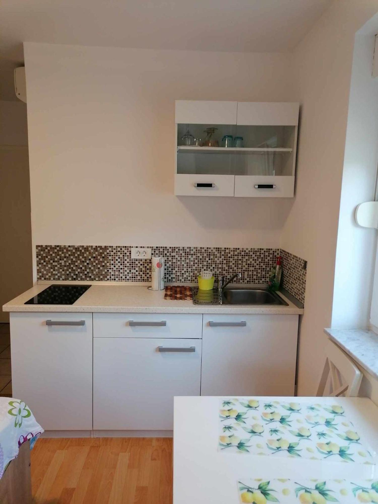 Apartment & Rooms Lilis Izola Exterior photo